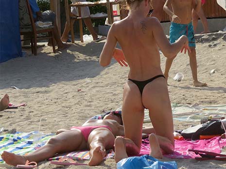topless beach bikini